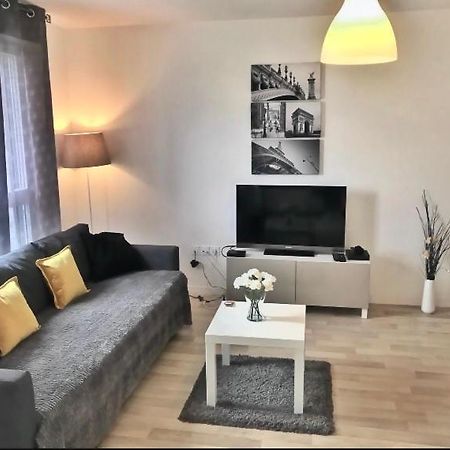 Beautiful 3 Bedroom Flat 8-9 Persons Ιβρύ-συρ-Σεν Εξωτερικό φωτογραφία
